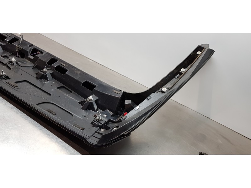 Recambio de aleron trasero para toyota rav 4 plug-in hybrid advance referencia OEM IAM 7608542908  