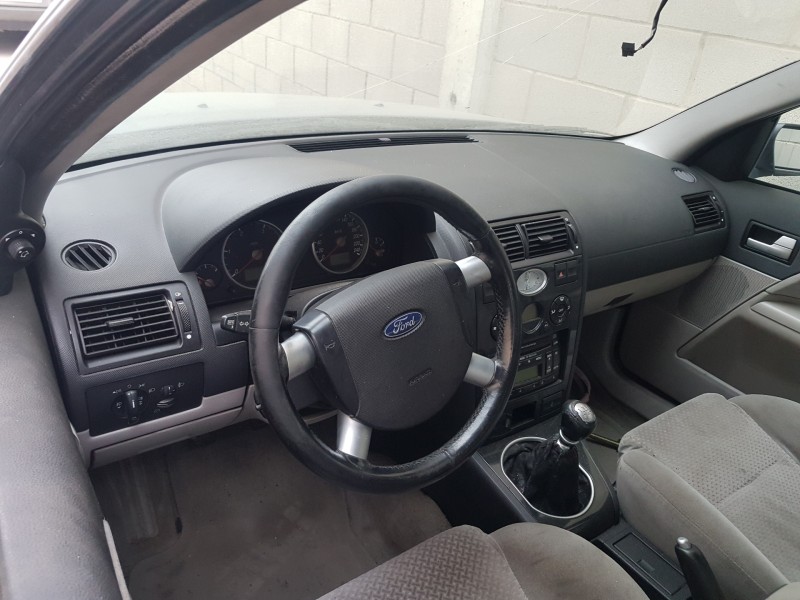 ford mondeo berlina (ge) del año 2001