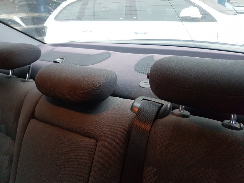 mercedes clase c (w203) berlina del año 2002