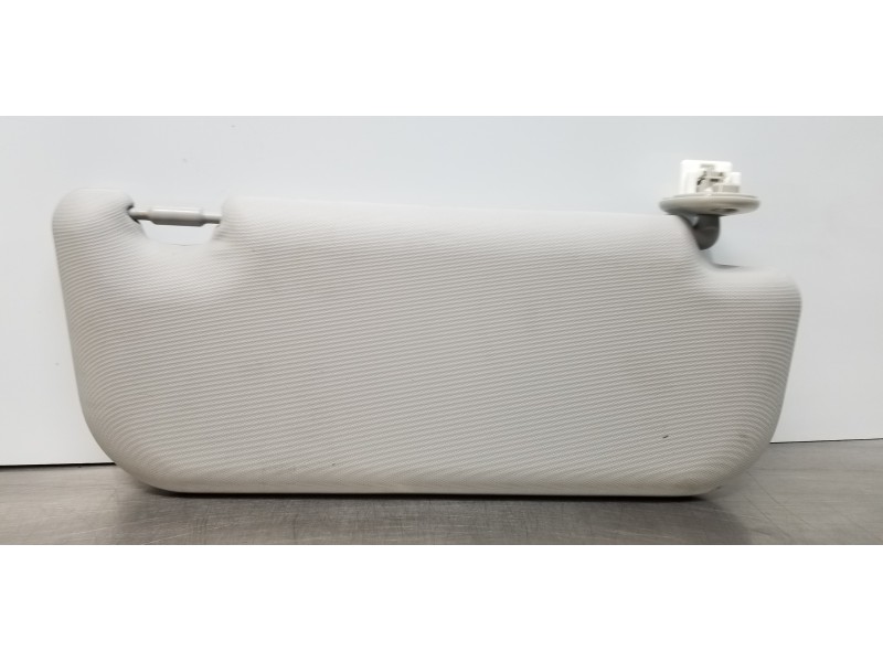 Recambio de parasol izquierdo para toyota rav4 hybrid 4x2 advance referencia OEM IAM 7432042661B0  