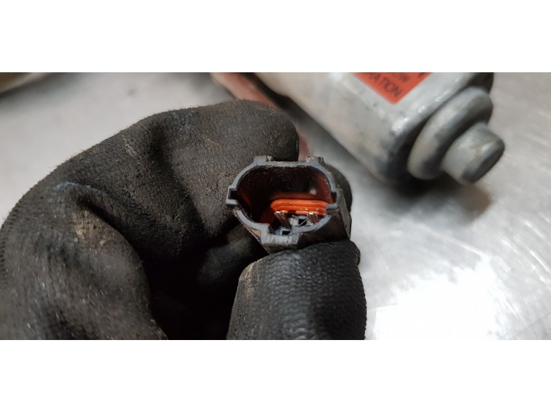 Recambio de elevalunas trasero derecho para ssangyong rexton rx 270 full referencia OEM IAM 8810008011  