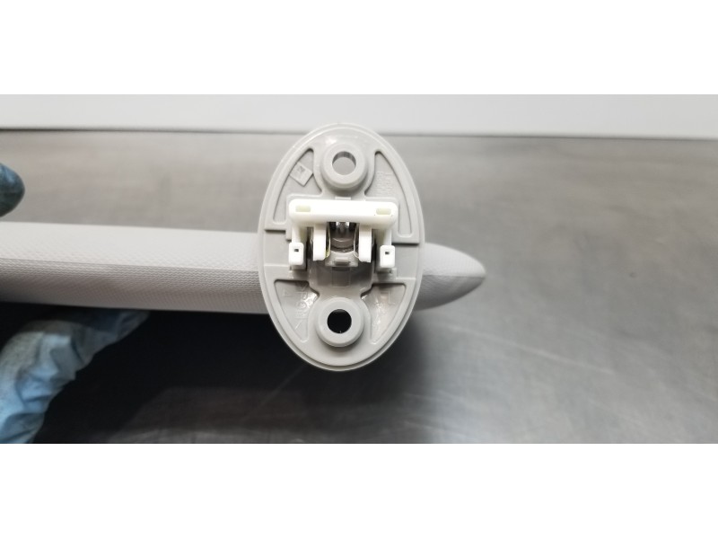 Recambio de parasol izquierdo para toyota rav4 hybrid 4x2 advance referencia OEM IAM 7432042661B0  