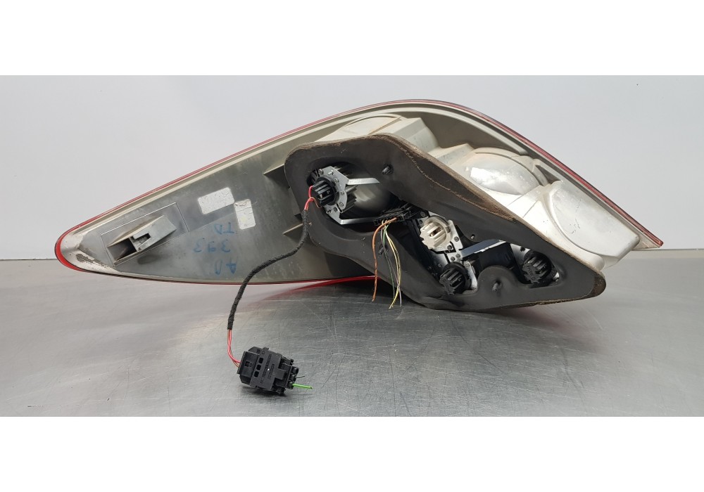 Recambio de piloto trasero derecho para mercedes clase r (w251) 320 cdi (251.022) referencia OEM IAM A2518200264 A2518200464 