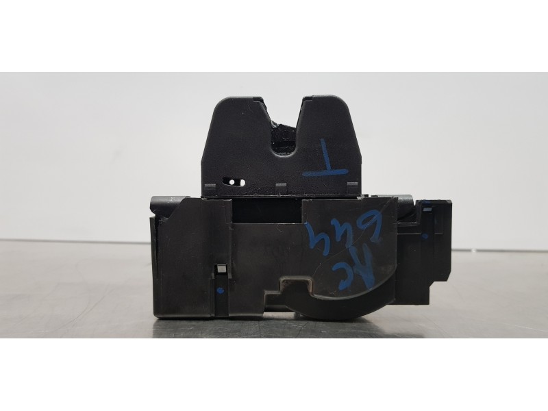 Recambio de cerradura maletero / porton para opel grandland x excellence referencia OEM IAM 3644568  