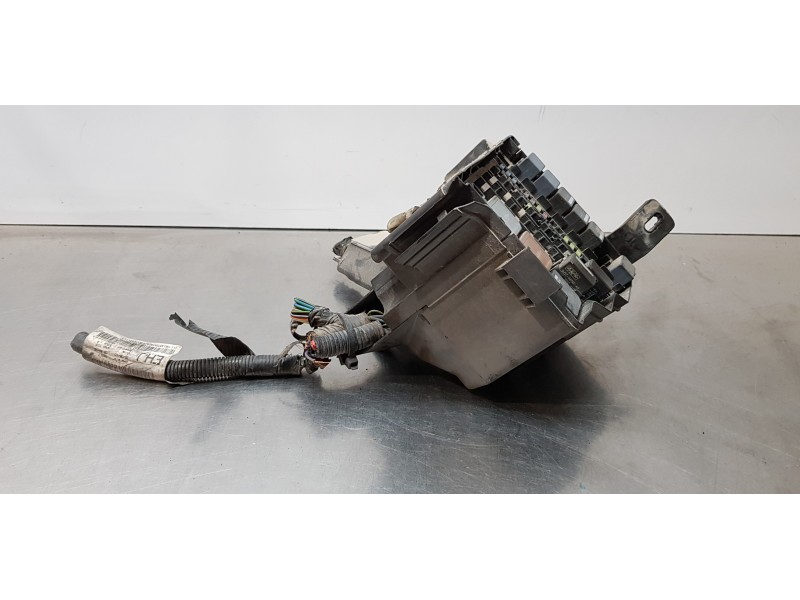 Recambio de caja reles / fusibles para ford fiesta (cb1) ambiente referencia OEM IAM 8V5114B144BA   Recambio de caja reles / fusibles para ford fiesta (cb1) ambiente referencia OEM IAM 8V5114B144BA