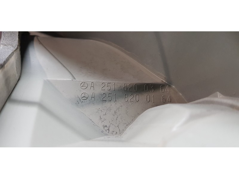 Recambio de piloto trasero izquierdo para mercedes clase r (w251) 320 cdi (251.022) referencia OEM IAM A2518200164 A2518200364 