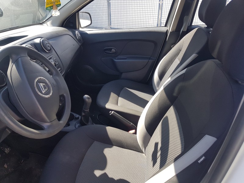 dacia logan ii del año 2007