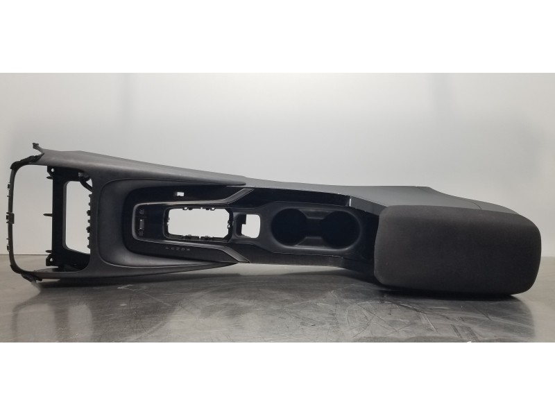 Recambio de apoyabrazos central para toyota corolla (e21) hybrid active referencia OEM IAM 5890502G20C0 5891002C00C0 