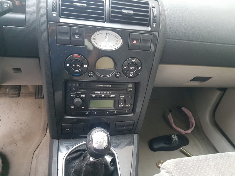 ford mondeo berlina (ge) del año 2001