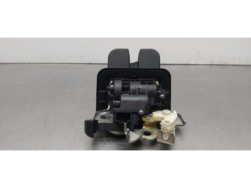 Recambio de cerradura maletero / porton para audi a3 cabriolet (8p) attraction referencia OEM IAM 8K9827505A   Recambio de cerradura maletero / porton para audi a3 cabriolet (8p) attraction referencia OEM IAM 8K9827505A