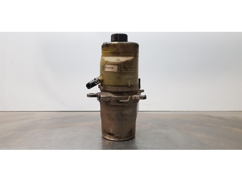 Recambio de bomba direccion para ford focus berlina (cap) ambiente (d) referencia OEM IAM 4M513K514BF  
