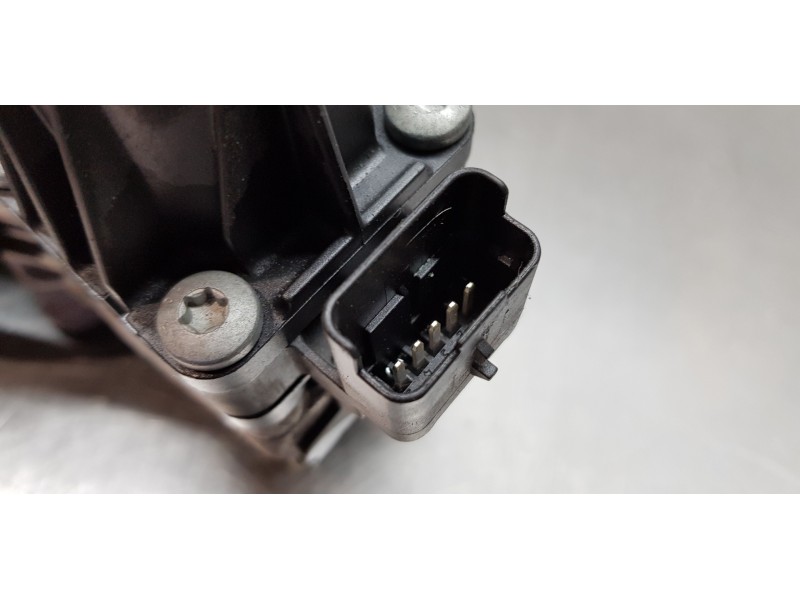 Recambio de valvula egr para volvo xc60 inscription awd referencia OEM IAM 32242452 5 PINES 