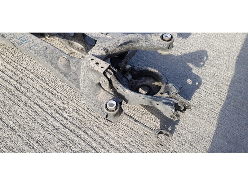 Recambio de puente trasero para toyota rav4 hybrid 4x2 advance referencia OEM IAM 5120642090  