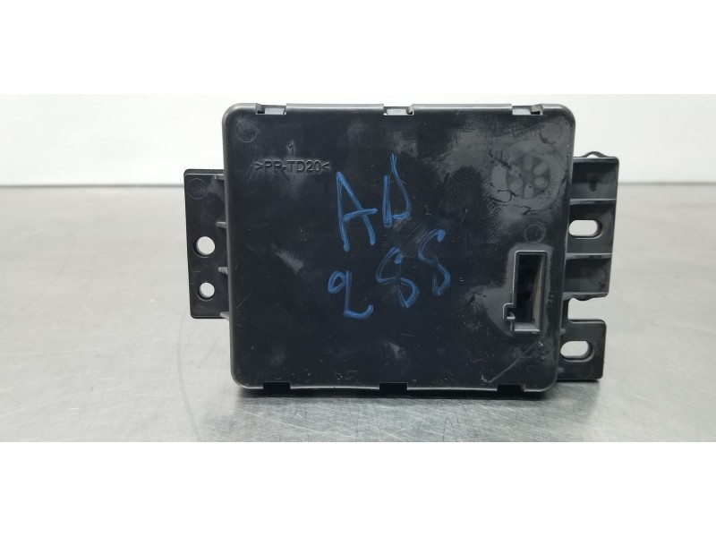 Recambio de modulo electronico para jeep compass ii longitude 4x4 referencia OEM IAM 68243664AE  