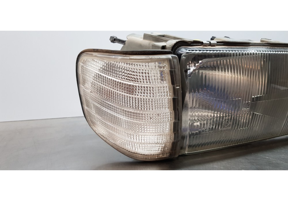 Recambio de faro derecho para mercedes clase s (w126) berlina+coupe se 300 referencia OEM IAM A1268209061 1307022122 