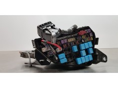 Recambio de caja reles / fusibles para toyota rav 4 plug-in hybrid advance referencia OEM IAM 8262042090 8274042060 