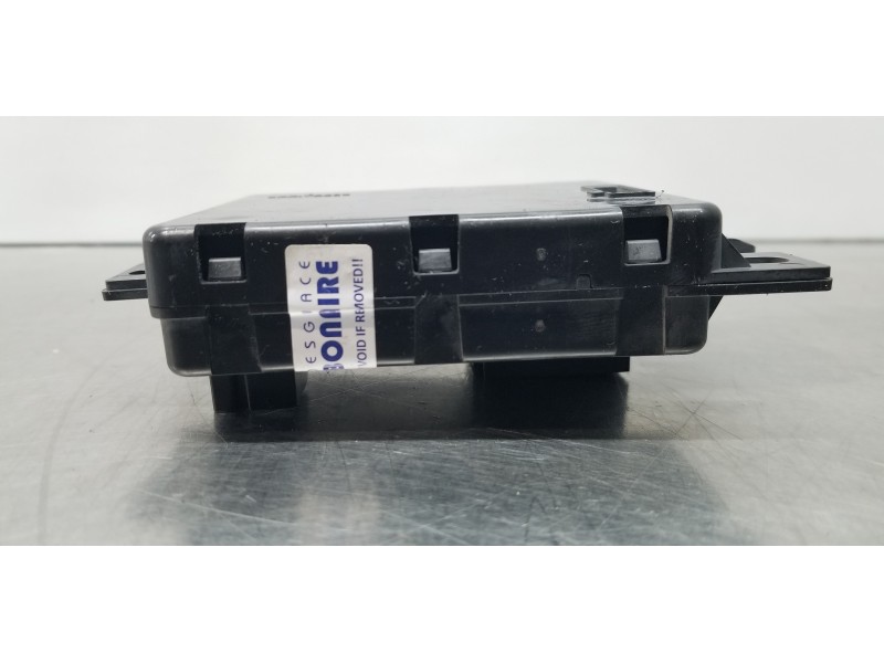 Recambio de modulo electronico para jeep compass ii longitude 4x4 referencia OEM IAM 68243664AE  