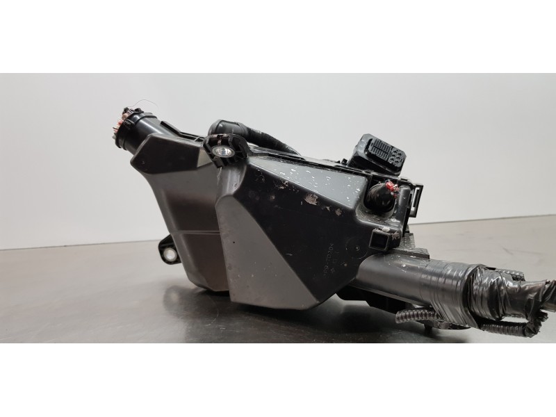 Recambio de caja reles / fusibles para toyota rav 4 plug-in hybrid advance referencia OEM IAM 8262042090 8274042060 