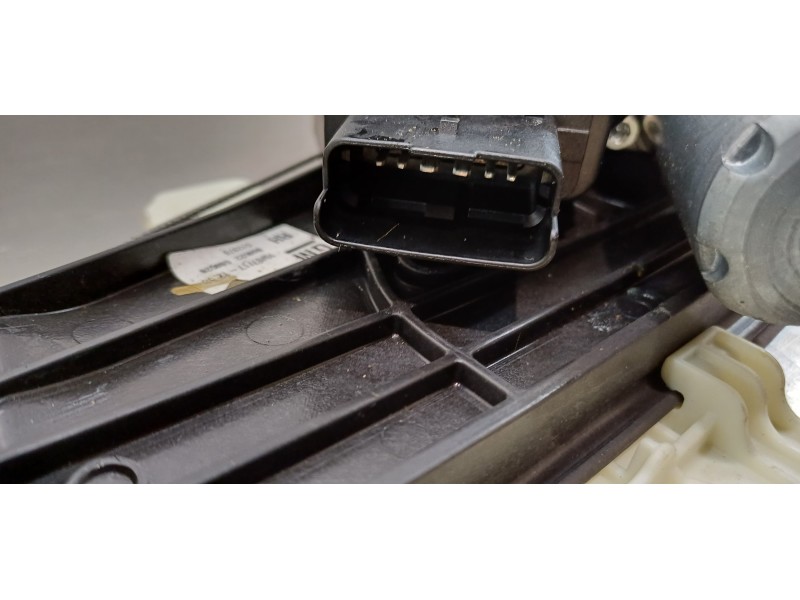 Recambio de elevalunas trasero derecho para opel grandland x excellence referencia OEM IAM 3646771   Recambio de elevalunas trasero derecho para opel grandland x excellence referencia OEM IAM 3646771