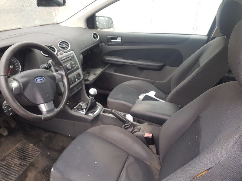 ford focus berlina (cap) del año 2006