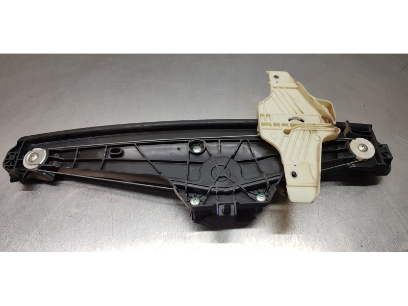 Recambio de elevalunas trasero izquierdo para opel grandland x excellence referencia OEM IAM 3646826   Recambio de elevalunas trasero izquierdo para opel grandland x excellence referencia OEM IAM 3646826