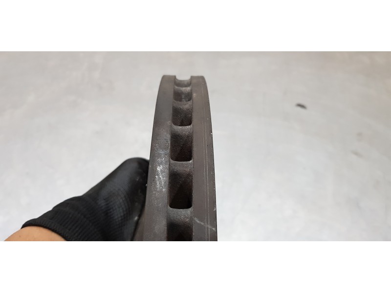 Recambio de disco freno delantero para audi a8 (4e2) 3.7 quattro referencia OEM IAM 4E0615301P  