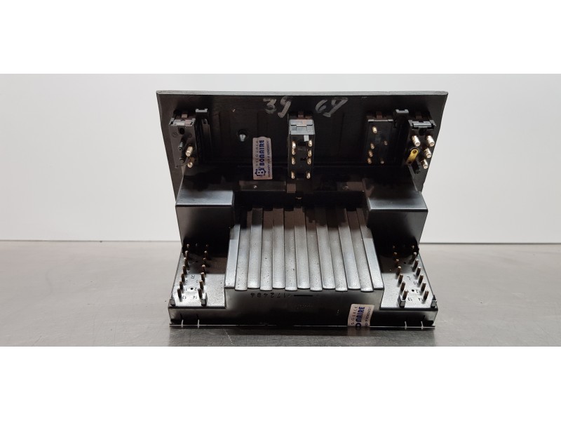 Recambio de mando climatizador para mercedes clase s (w126) berlina+coupe se 300 referencia OEM IAM A1268300985  