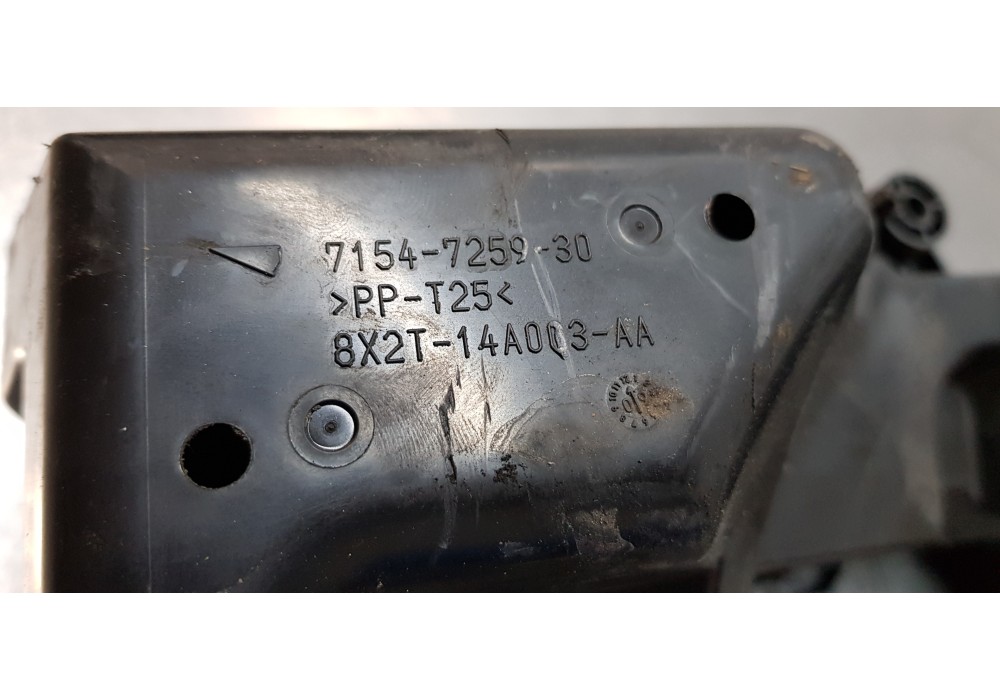 Recambio de caja reles / fusibles para jaguar xf 3.0 v6 diesel s premium luxury referencia OEM IAM 8X2T14A003AA  