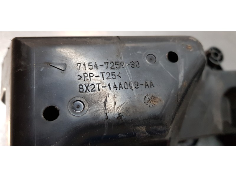 Recambio de caja reles / fusibles para jaguar xf 3.0 v6 diesel s premium luxury referencia OEM IAM 8X2T14A003AA  