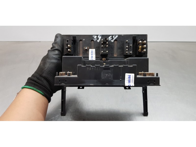 Recambio de mando climatizador para mercedes clase s (w126) berlina+coupe se 300 referencia OEM IAM A1268300985  
