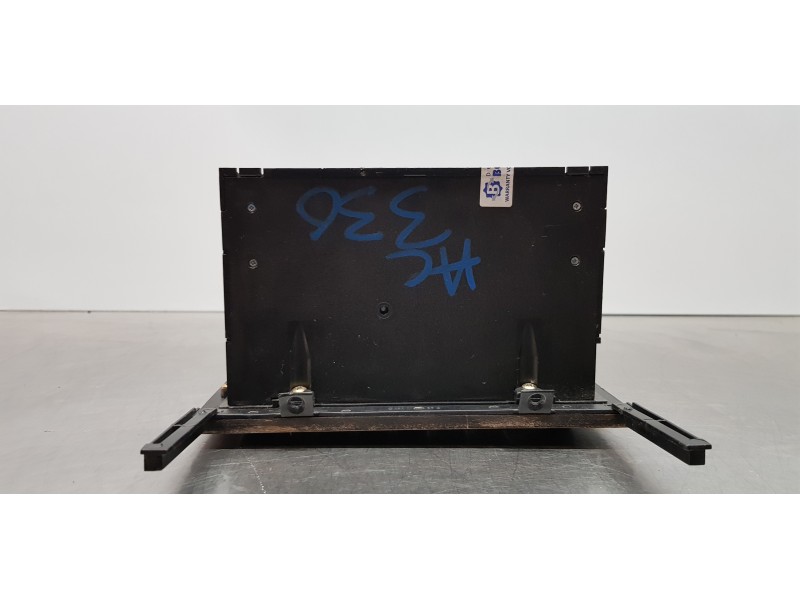 Recambio de mando climatizador para mercedes clase s (w126) berlina+coupe se 300 referencia OEM IAM A1268300985  