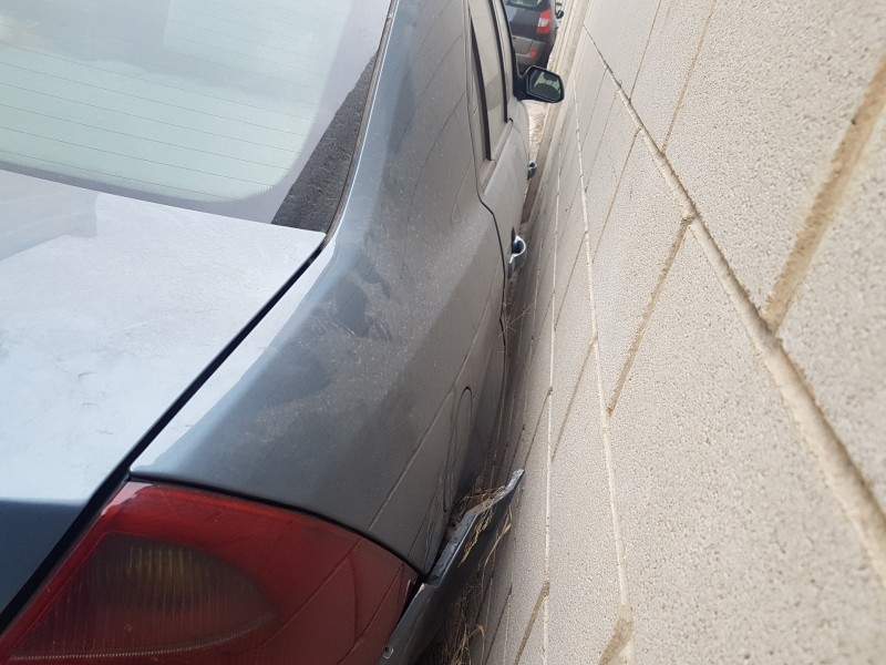 ford mondeo berlina (ge) del año 2001