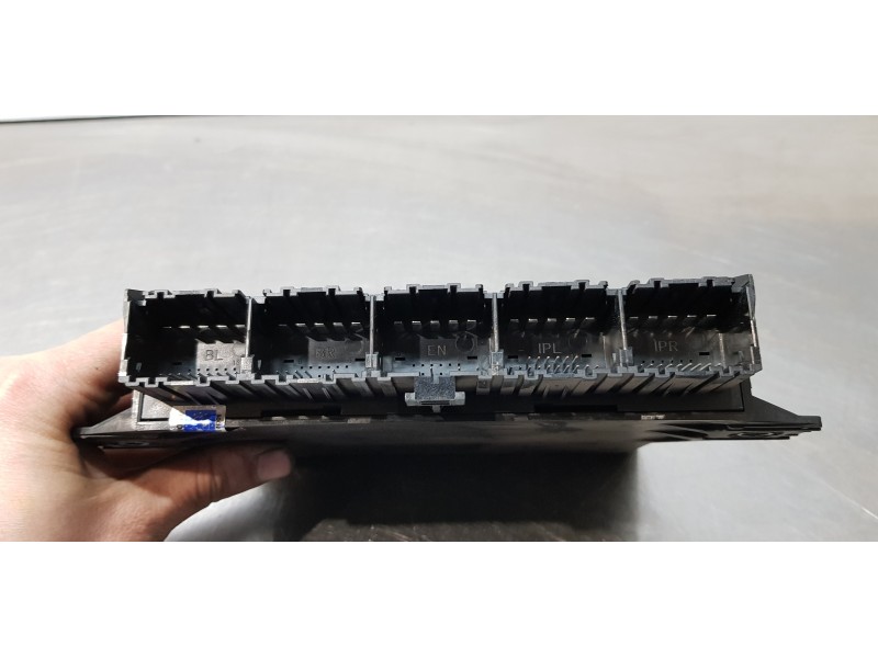 Recambio de modulo electronico para jaguar xf 3.0 v6 diesel s premium luxury referencia OEM IAM 8G9N19G481AA  