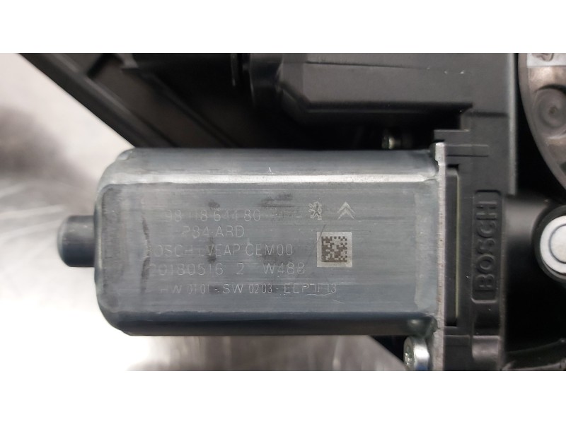 Recambio de elevalunas trasero derecho para peugeot 3008 active referencia OEM IAM 9810488480   Recambio de elevalunas trasero derecho para peugeot 3008 active referencia OEM IAM 9810488480