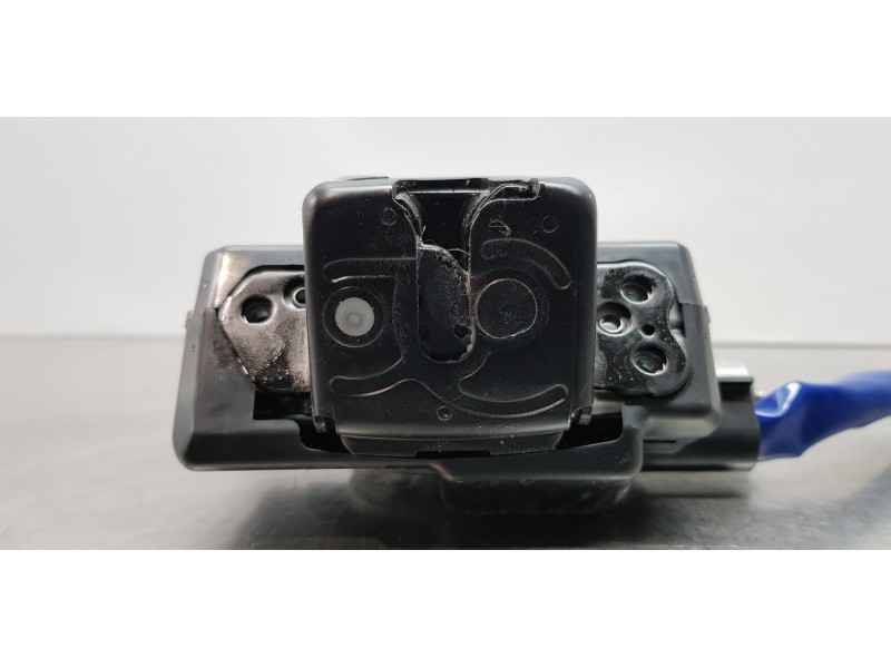 Recambio de cerradura maletero / porton para toyota rav 4 plug-in hybrid advance referencia OEM IAM 6935042101 1638000790 