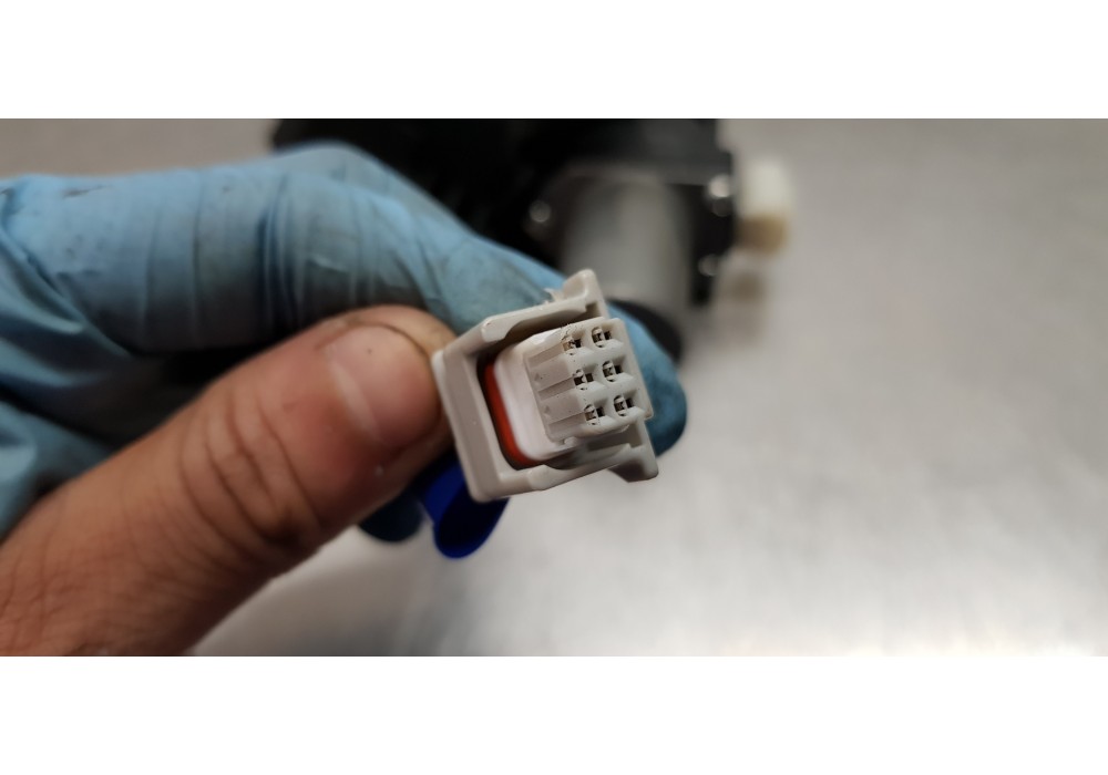 Recambio de cerradura maletero / porton para toyota rav 4 plug-in hybrid advance referencia OEM IAM 6935042101 1638000790 