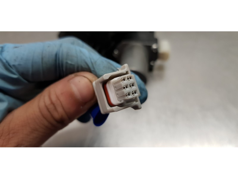 Recambio de cerradura maletero / porton para toyota rav 4 plug-in hybrid advance referencia OEM IAM 6935042101 1638000790 