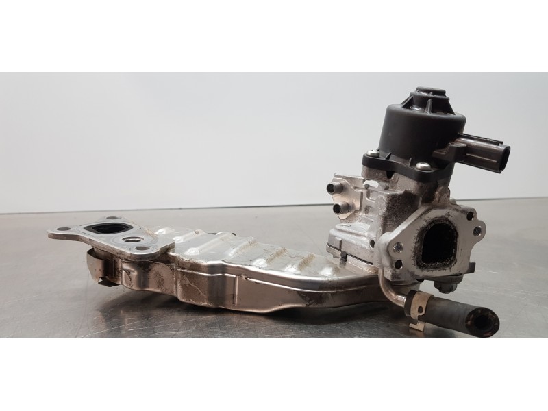 Recambio de valvula egr para toyota rav4 hybrid 4x2 advance referencia OEM IAM 2562024050 2568025060 