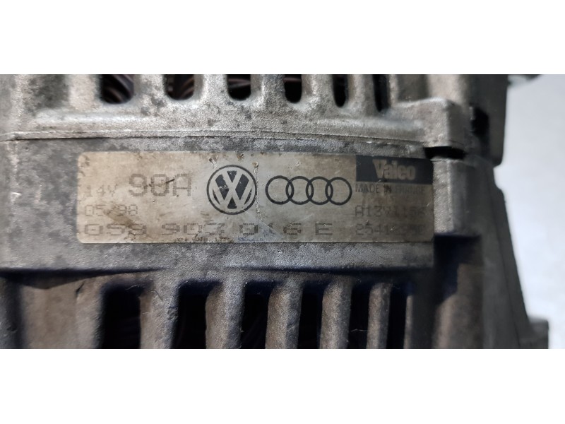 Recambio de alternador para volkswagen passat berlina (3b2) comfortline referencia OEM IAM 059903016E  