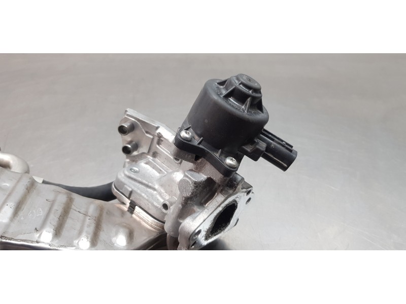 Recambio de valvula egr para toyota rav4 hybrid 4x2 advance referencia OEM IAM 2562024050 2568025060 