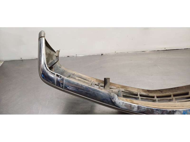 Recambio de paragolpes delantero para mercedes clase s (w126) berlina+coupe se 300 referencia OEM IAM A1268802440  