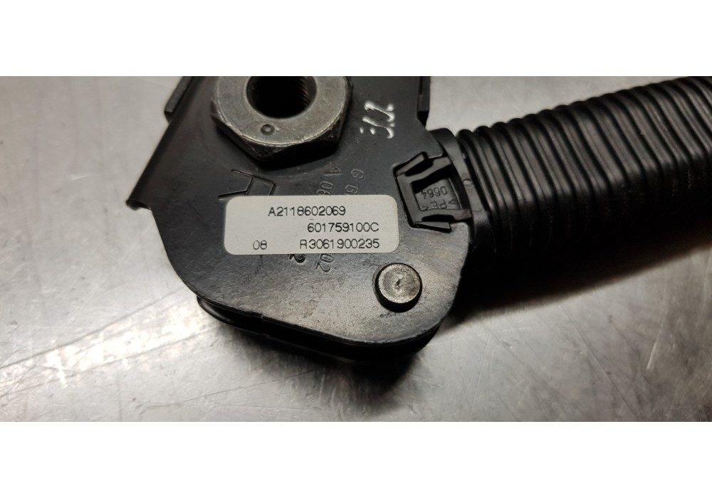 Recambio de pretensor airbag derecho para mercedes clase cls (w219) 320 cdi (219.322) referencia OEM IAM A2118602069  