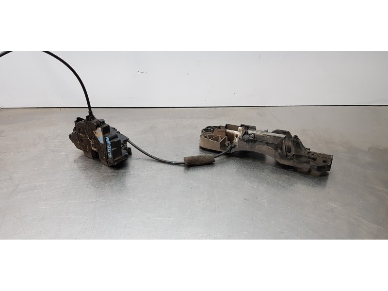 Recambio de cerradura puerta trasera derecha para renault scenic iii bose edition referencia OEM IAM 806060041R  