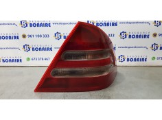 Recambio de piloto trasero derecho para mercedes clase c (w203) berlina 200 cdi (203.004) referencia OEM IAM A2038200264R