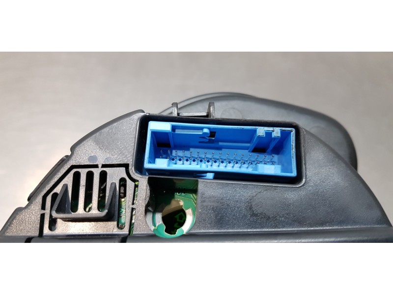 Recambio de cuadro instrumentos para volkswagen passat berlina (3b2) comfortline referencia OEM IAM 3B0919881F   Recambio de cuadro instrumentos para volkswagen passat berlina (3b2) comfortline referencia OEM IAM 3B0919881F