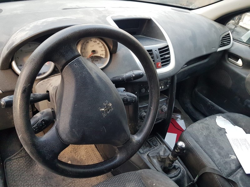 peugeot 207 del año 2011