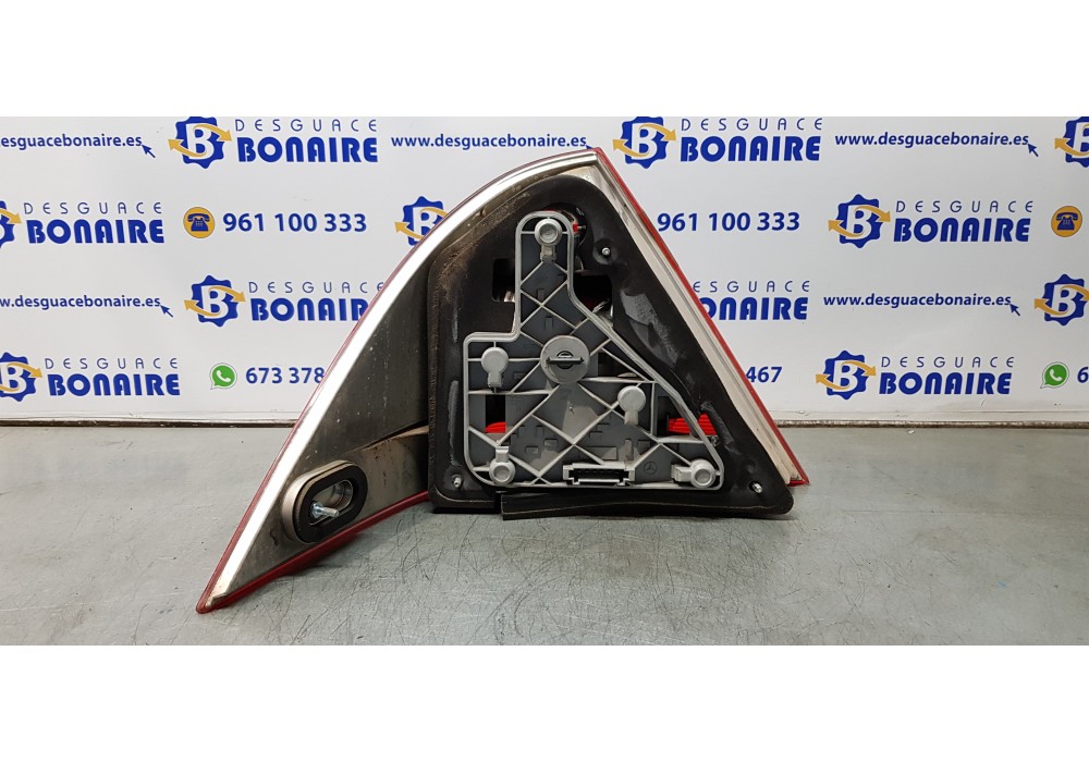 Recambio de piloto trasero derecho para mercedes clase c (w203) berlina 200 cdi (203.004) referencia OEM IAM A2038200264R   Recambio de piloto trasero derecho para mercedes clase c (w203) berlina 200 cdi (203.004) referencia OEM IAM A2038200264R