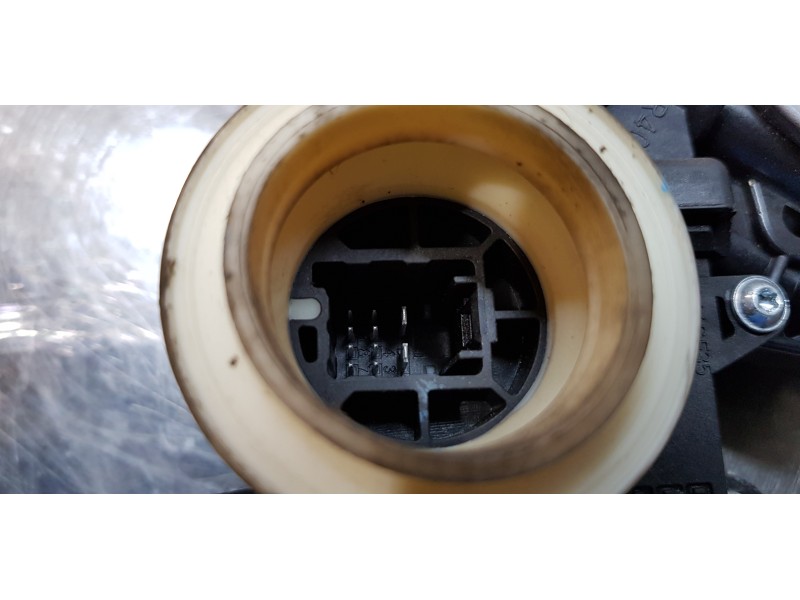 Recambio de elevalunas trasero izquierdo para toyota verso active referencia OEM IAM 698400F040   Recambio de elevalunas trasero izquierdo para toyota verso active referencia OEM IAM 698400F040