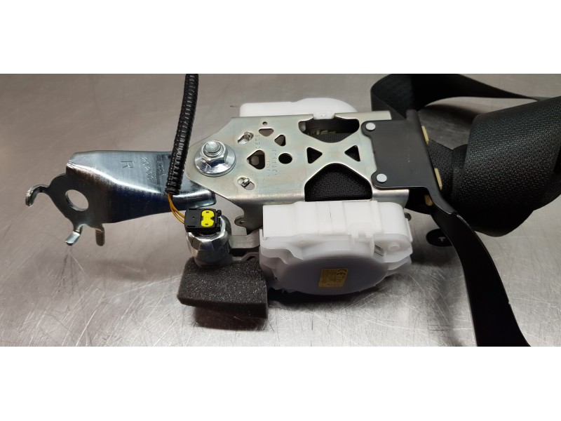 Recambio de cinturon seguridad trasero derecho para toyota rav 4 plug-in hybrid advance referencia OEM IAM 7336042320C1  