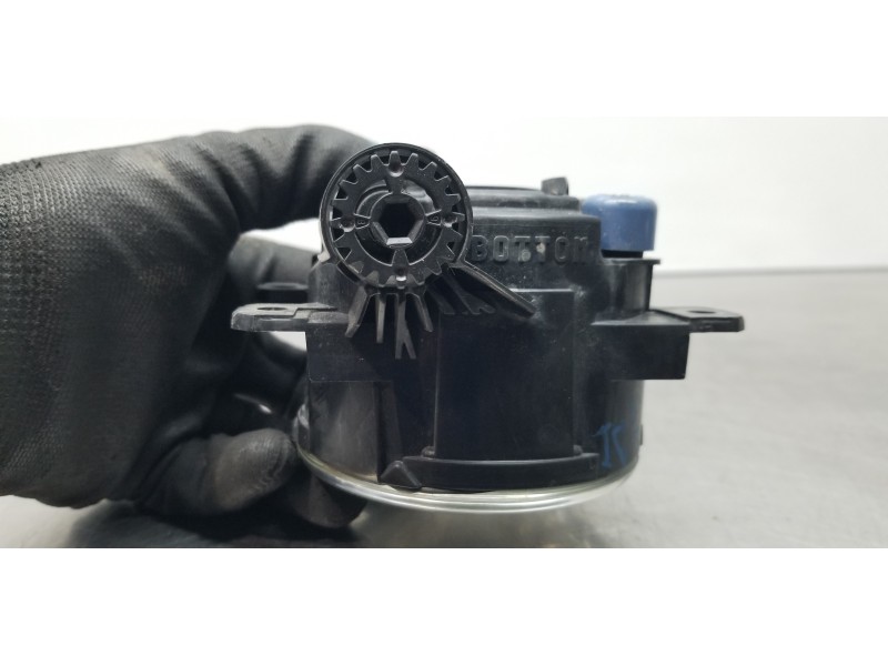 Recambio de faro antiniebla izquierdo para jeep compass ii longitude 4x4 referencia OEM IAM 68353533AA  